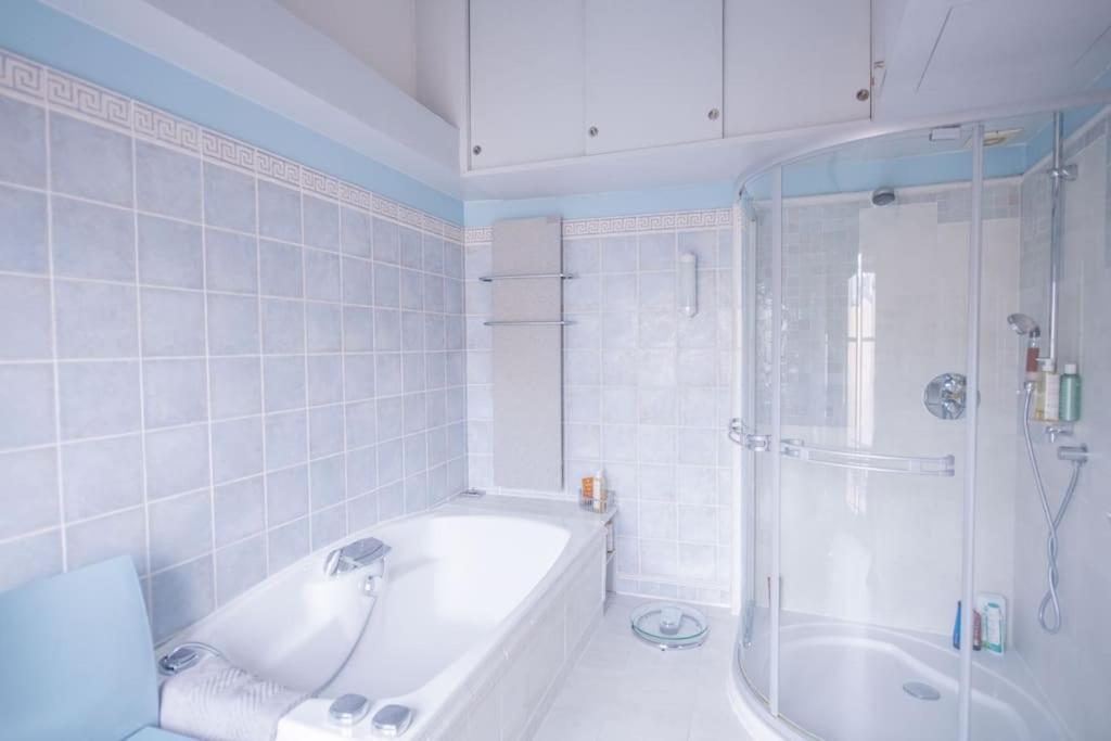 Amazing Flat 3 Bedrooms Notre Dame Appartamento